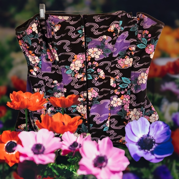 torrid Tops - Torrid Size 2 Corset Top UNIQUE RARE